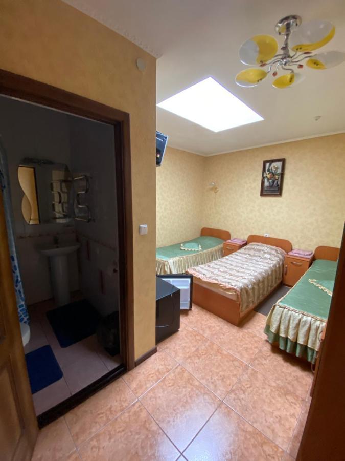 Золотий Лев Otel Zvenyhorodka Dış mekan fotoğraf
