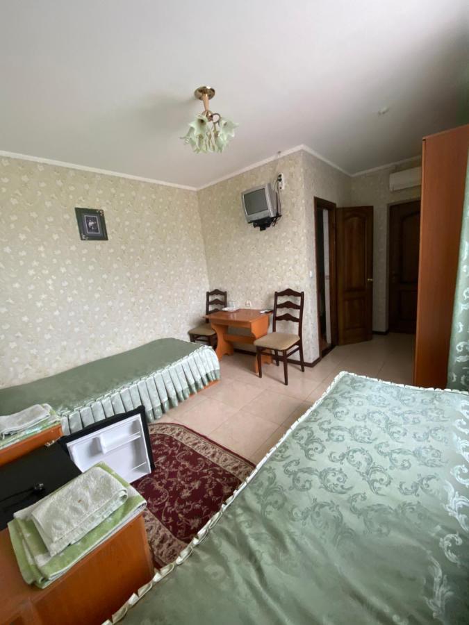 Золотий Лев Otel Zvenyhorodka Dış mekan fotoğraf