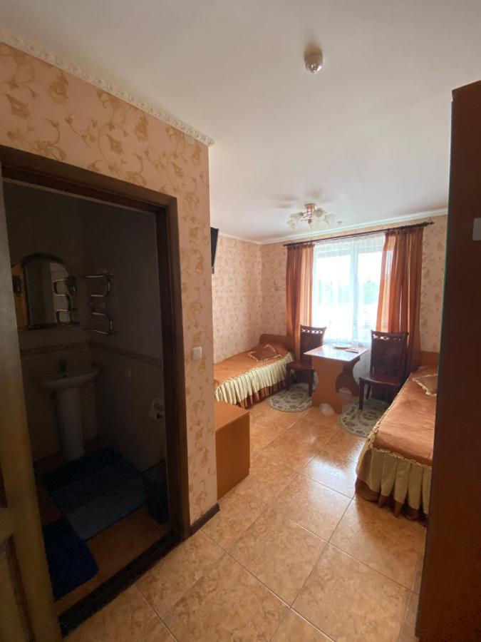 Золотий Лев Otel Zvenyhorodka Dış mekan fotoğraf