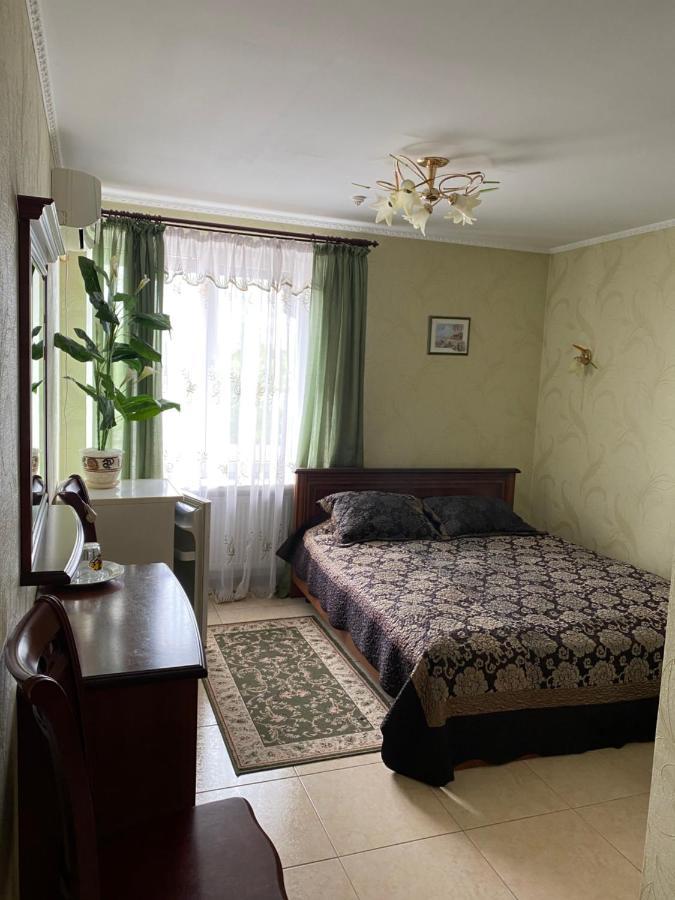 Золотий Лев Otel Zvenyhorodka Dış mekan fotoğraf
